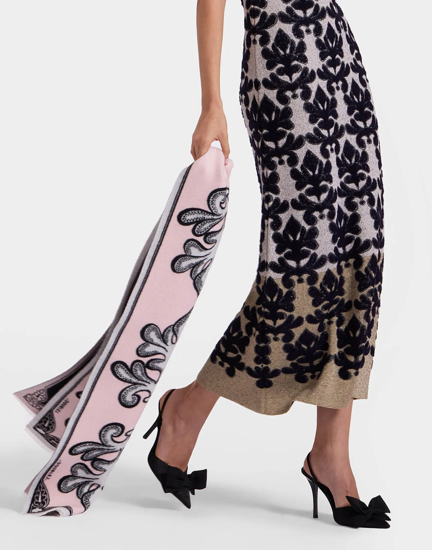La DoubleJ Foulard E Sciarpe|Accessories<Herald ScarfHerald Light Pink in Wool Silk