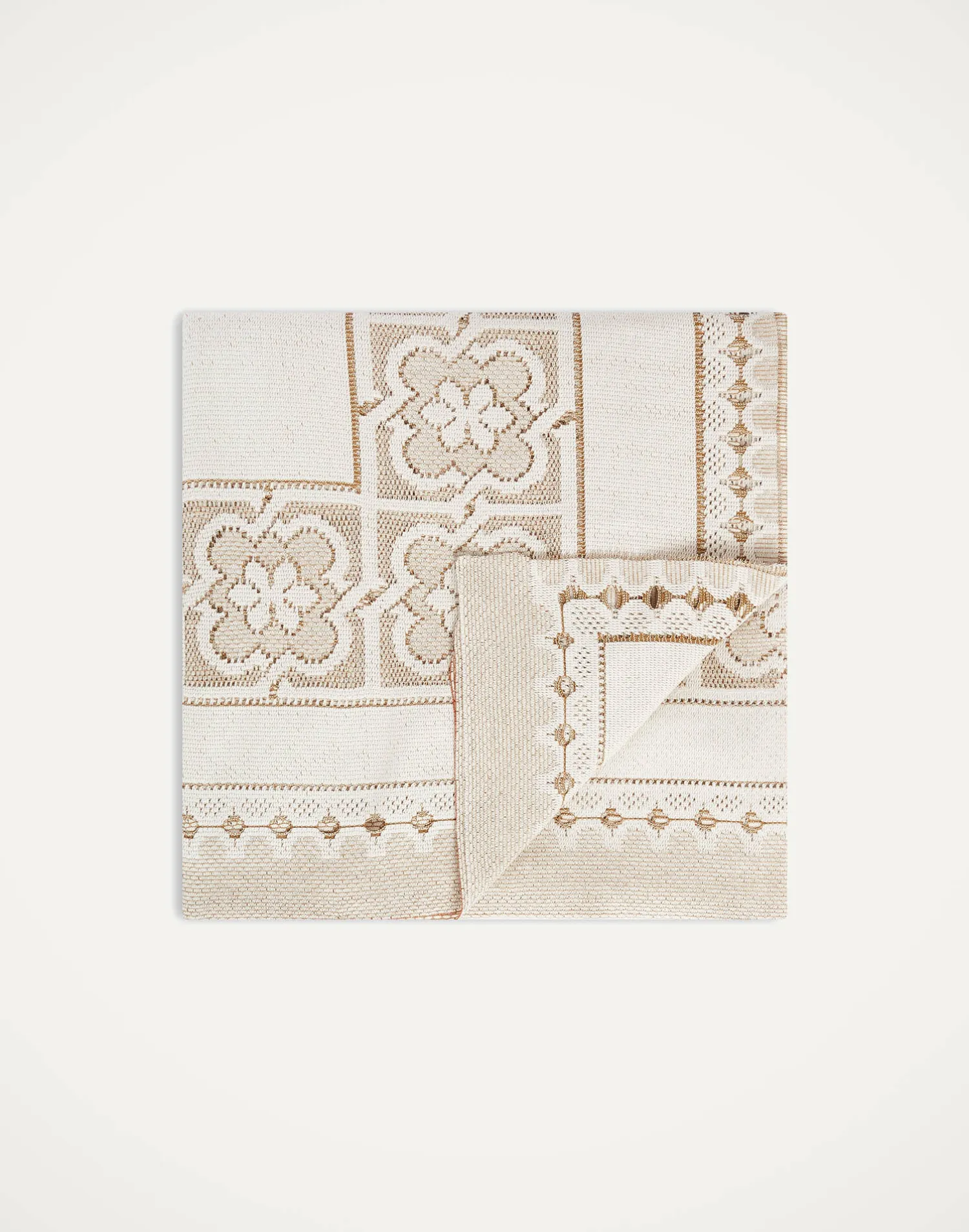La DoubleJ Tovaglie|Tessili<Lacey Medium TableclothSolid White Smoke in Embroidered Cotton