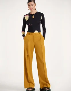 La DoubleJ Pantaloni E Shorts<Loose PantsSolid Dark Yellow in Stretch Wool