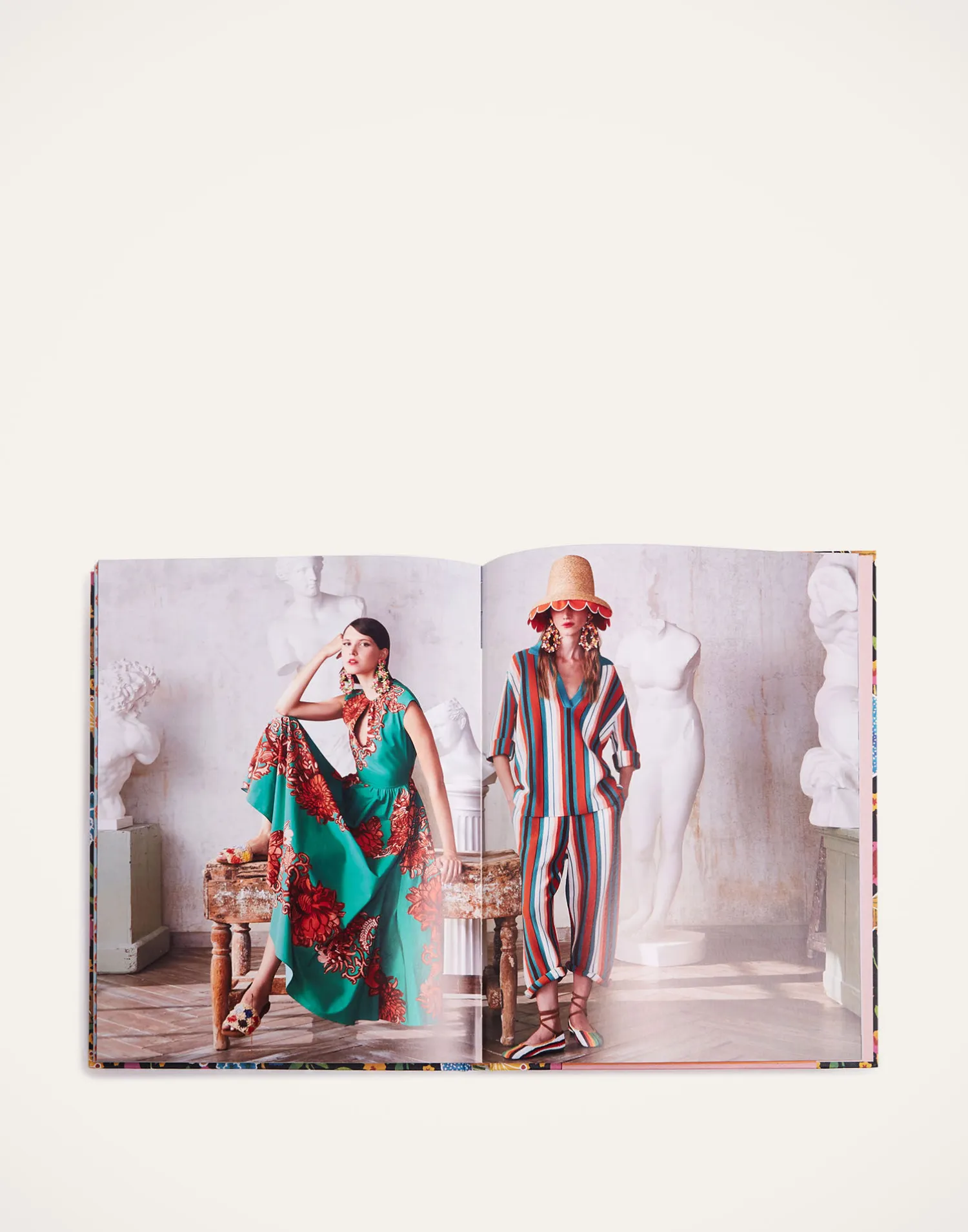 La DoubleJ Home Décor|Libri<Mamma MilanoAnanas in Hardcover