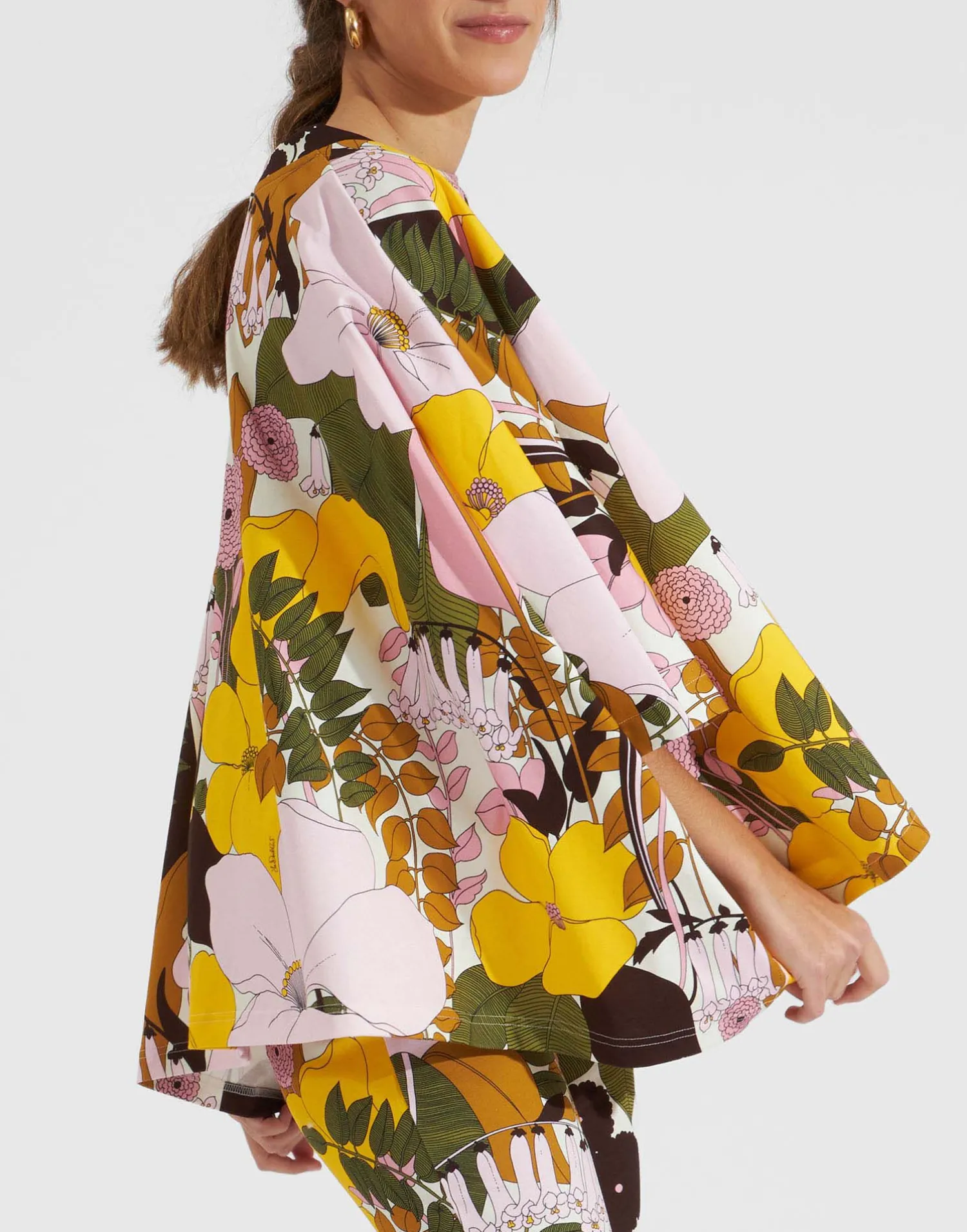La DoubleJ Loungewear<Meditation PonchoBig Flower Rose in Cotton