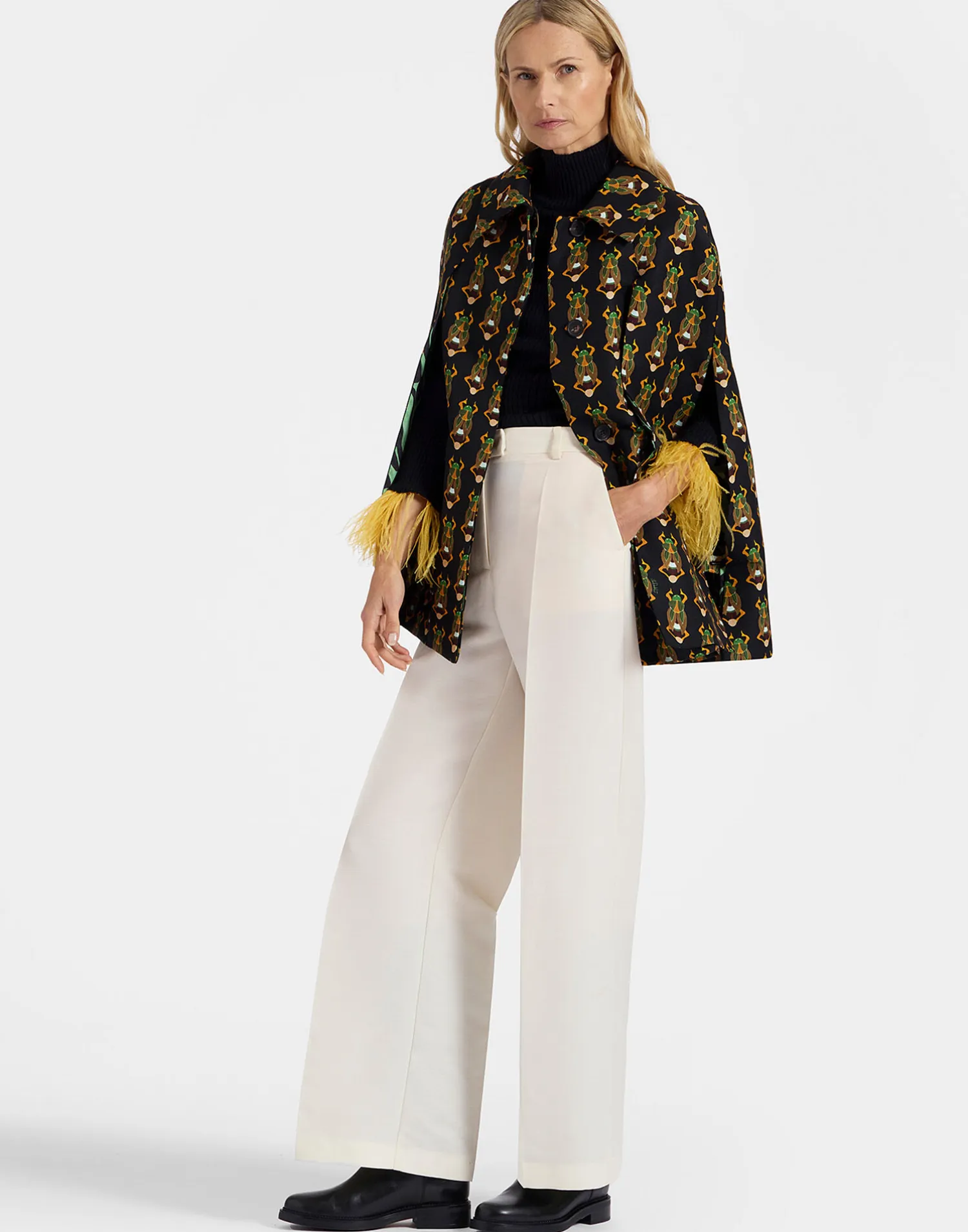 La DoubleJ Capispalla<Milano Mini CapeScarab Black in Cady Wool