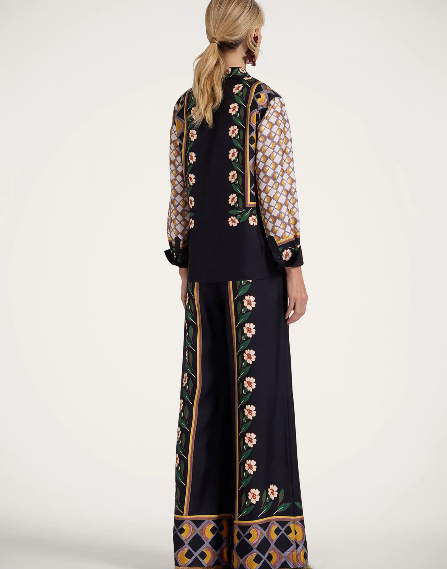 La DoubleJ Pantaloni E Shorts<Palazzo PantsDazed Placée Black in Silk Twill
