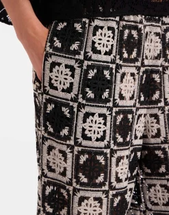 La DoubleJ Pantaloni E Shorts<Palazzo PantsMini Tiles Black in Macram&eacute;