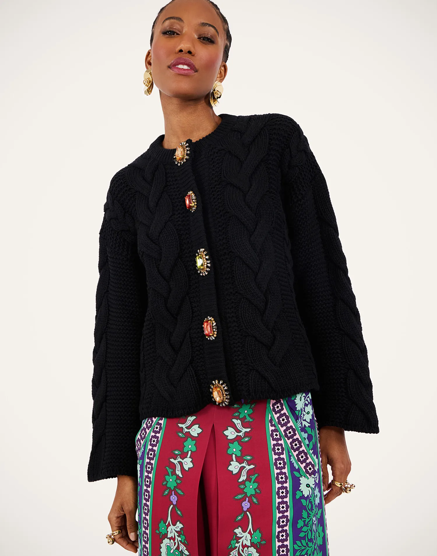 La DoubleJ Party Dressing<Portrait CardiganSolid Black in Chunky Wool