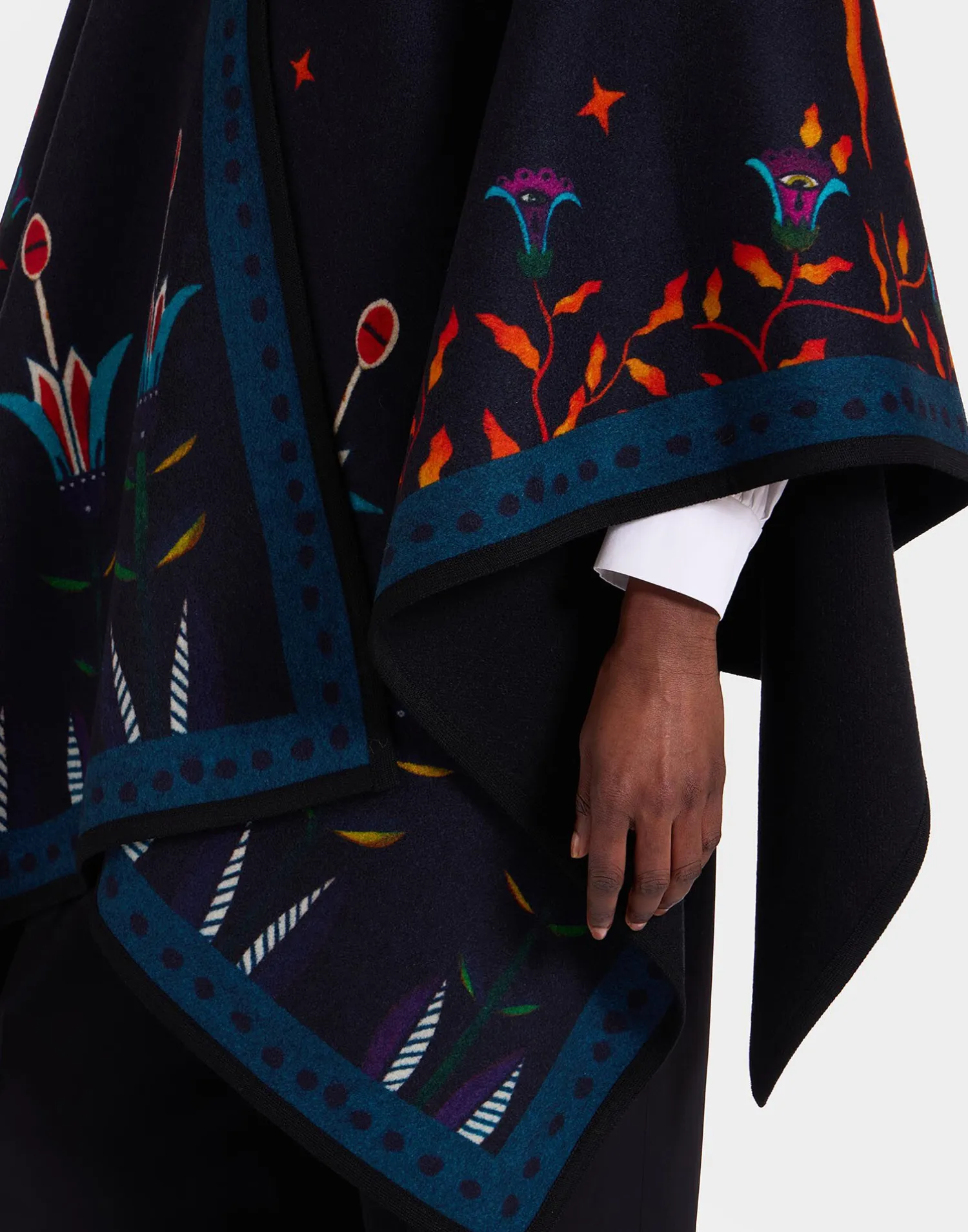 La DoubleJ Capispalla<Reversible PonchoIsis Nero Placée in Baize Wool