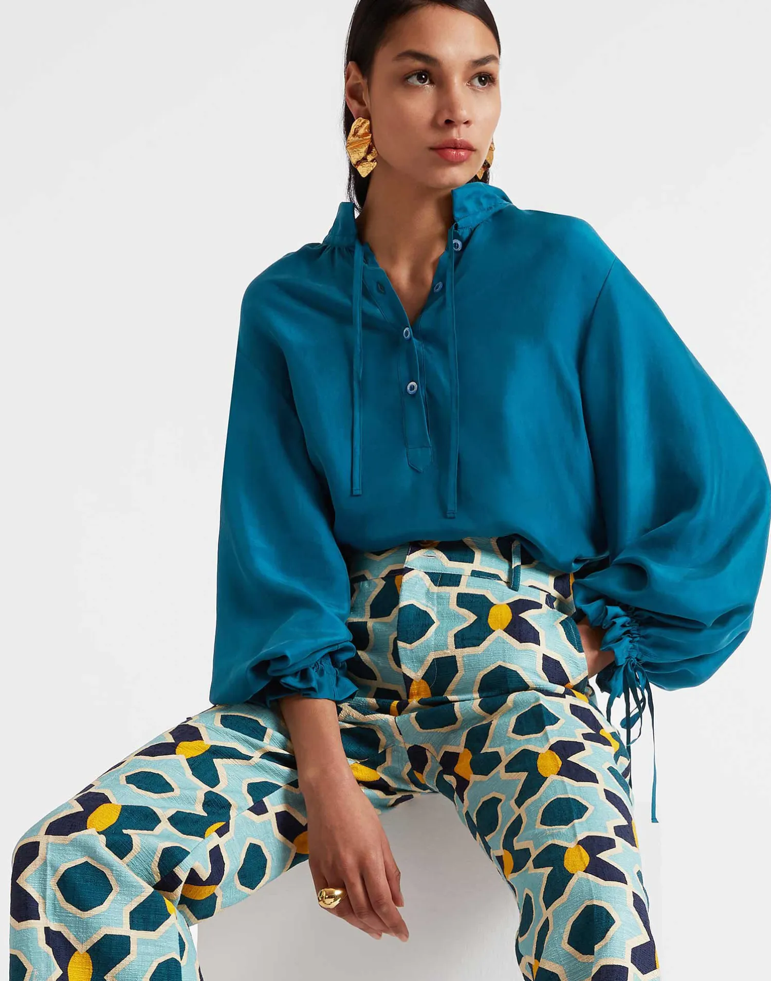 La DoubleJ Camicie E Top<Shirt And SassySolid Blue Petrol in Washed Silk