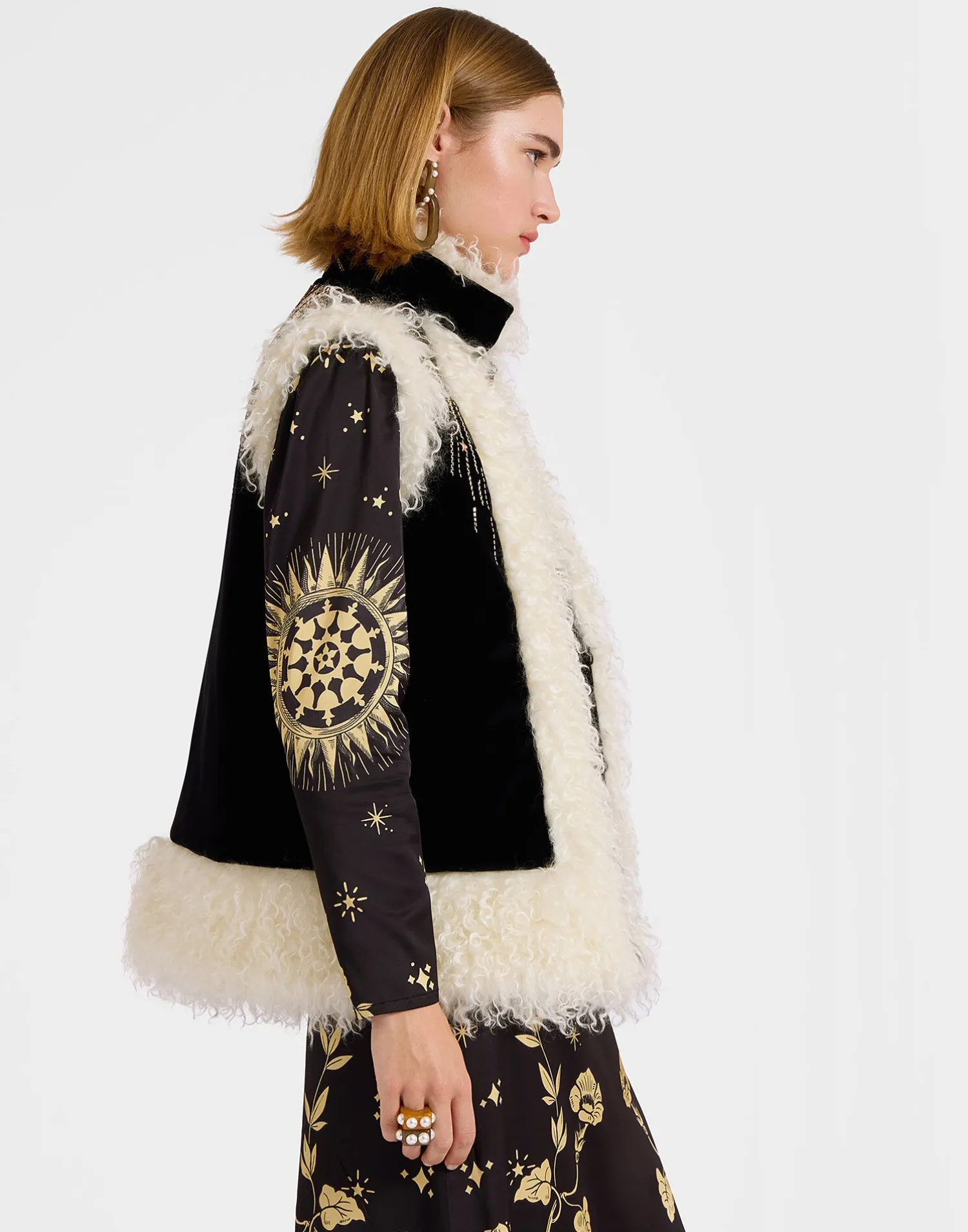 La DoubleJ Capispalla<Sleeveless Folk JacketSolid Black in Cotton Velvet Embroidered