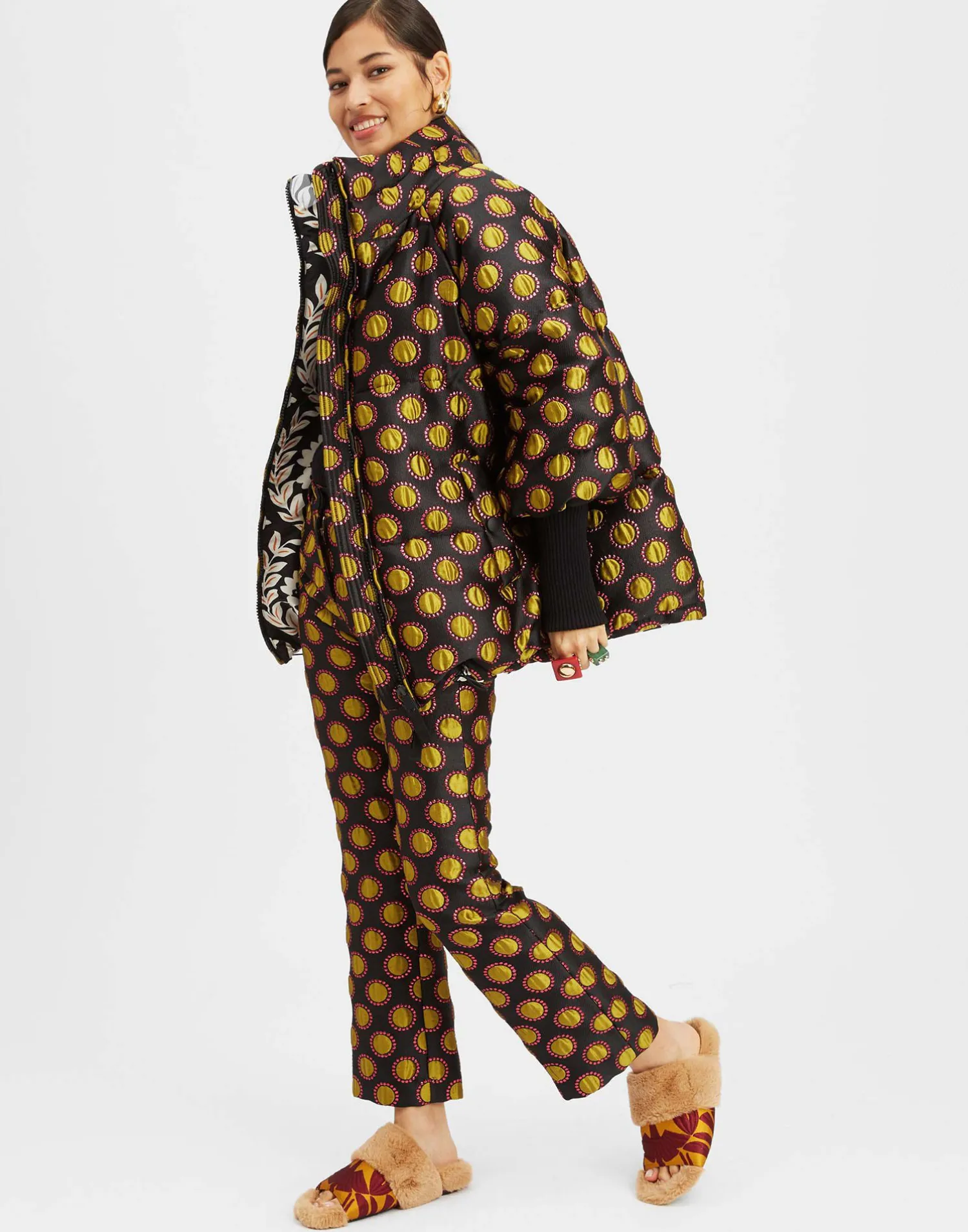 La DoubleJ Capispalla<St. Moritz Reversible JacketWinter Sun Black in Jacquard