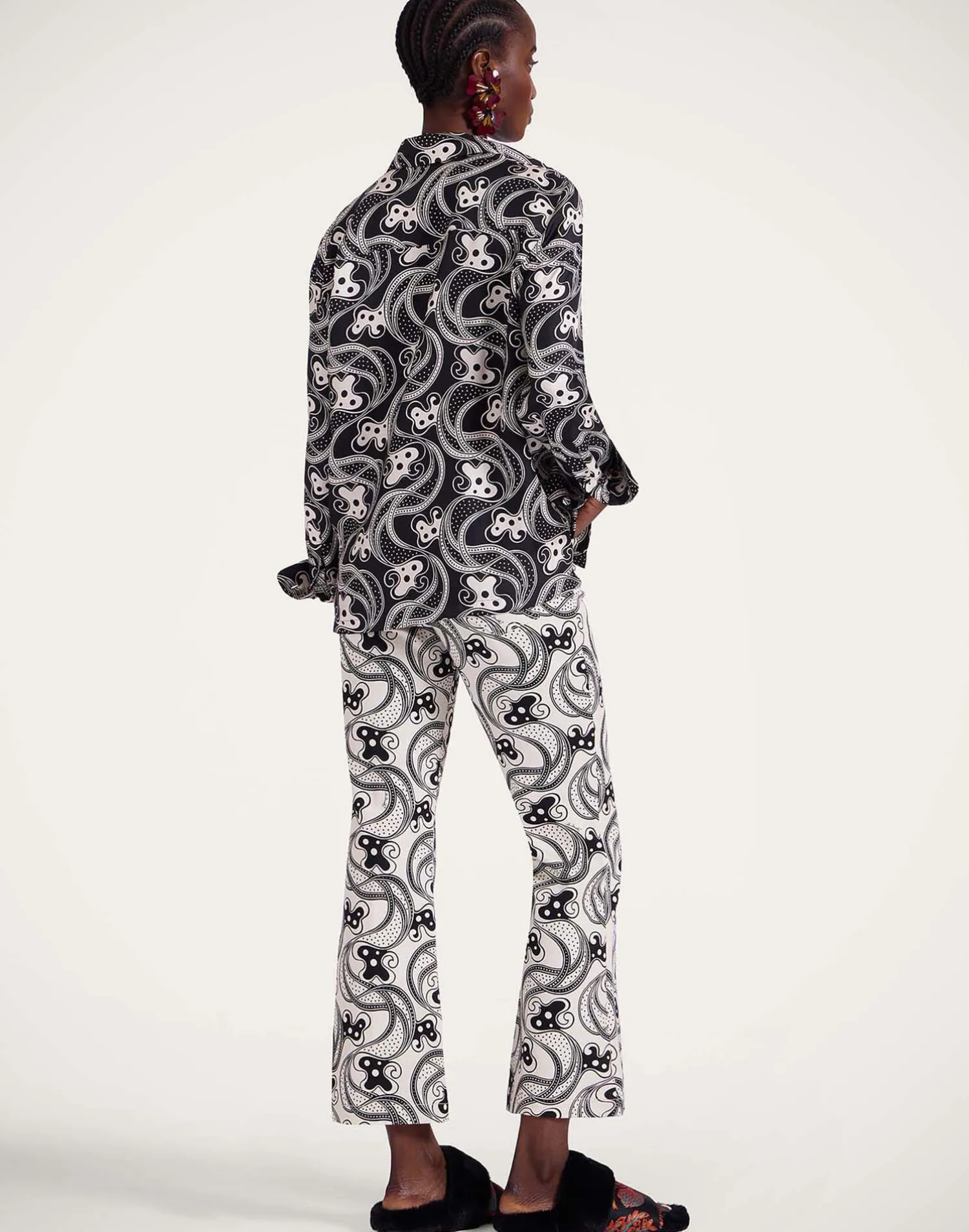 La DoubleJ Pantaloni E Shorts|Denim<The Cropped Flare JeanAperol Black & White in Cotton Drill